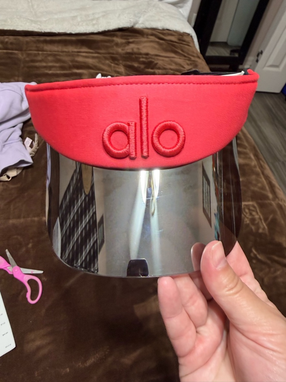 ALO Yoga Red and Black Visor with Embossed Logo - Picture 5 of 9